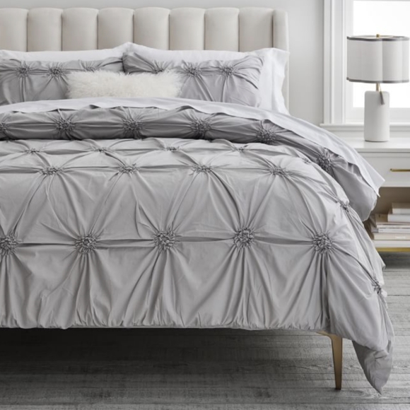 Pottery Barn Teen Ruched Rosette Duvet Cover Gray (Duvet cover only) - Picture 1 of 5